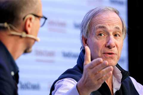 Billionaire investor Ray Dalio says allocating up to 2% of one's portfolio to bitcoin is reasonable