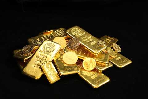 How to Invest in a Gold IRA: Types, Benefits & Strategies