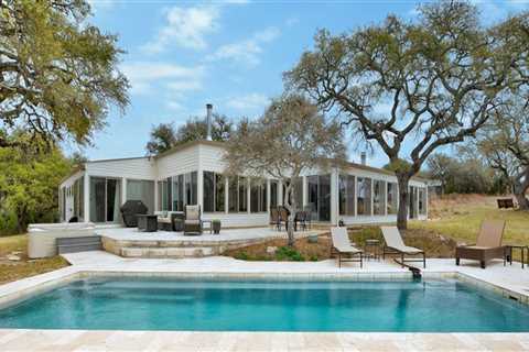 Experience Luxury and Relaxation in Central Texas Villas with Private Pools