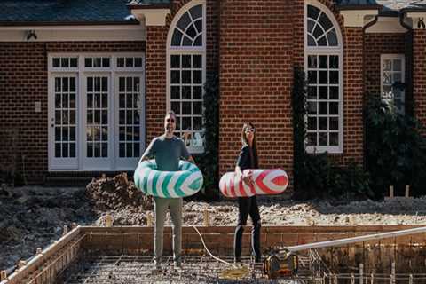 Perks Of Installing Fiberglass Pools In A Fix And Flip Project In Mead